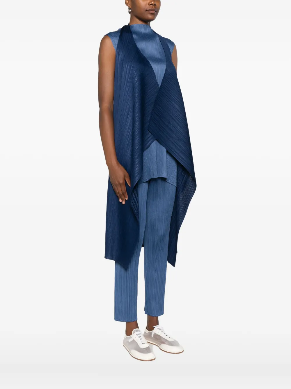 Issey Miyake Pleated One-shoulder Top In Blue
