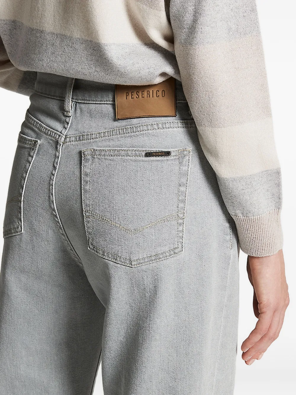 Peserico cuffed logo-patch jeans Grijs