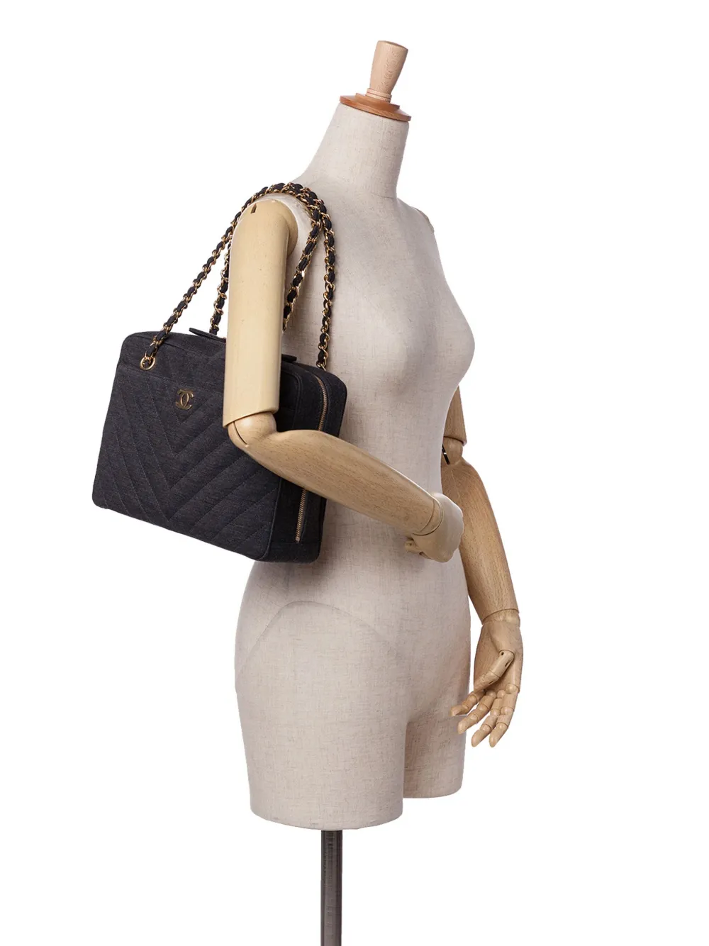 CHANEL Pre-Owned 2000-2002 CC Chevron Jersey Camera Bag shoulder bag | Pre-Owned | Image 2