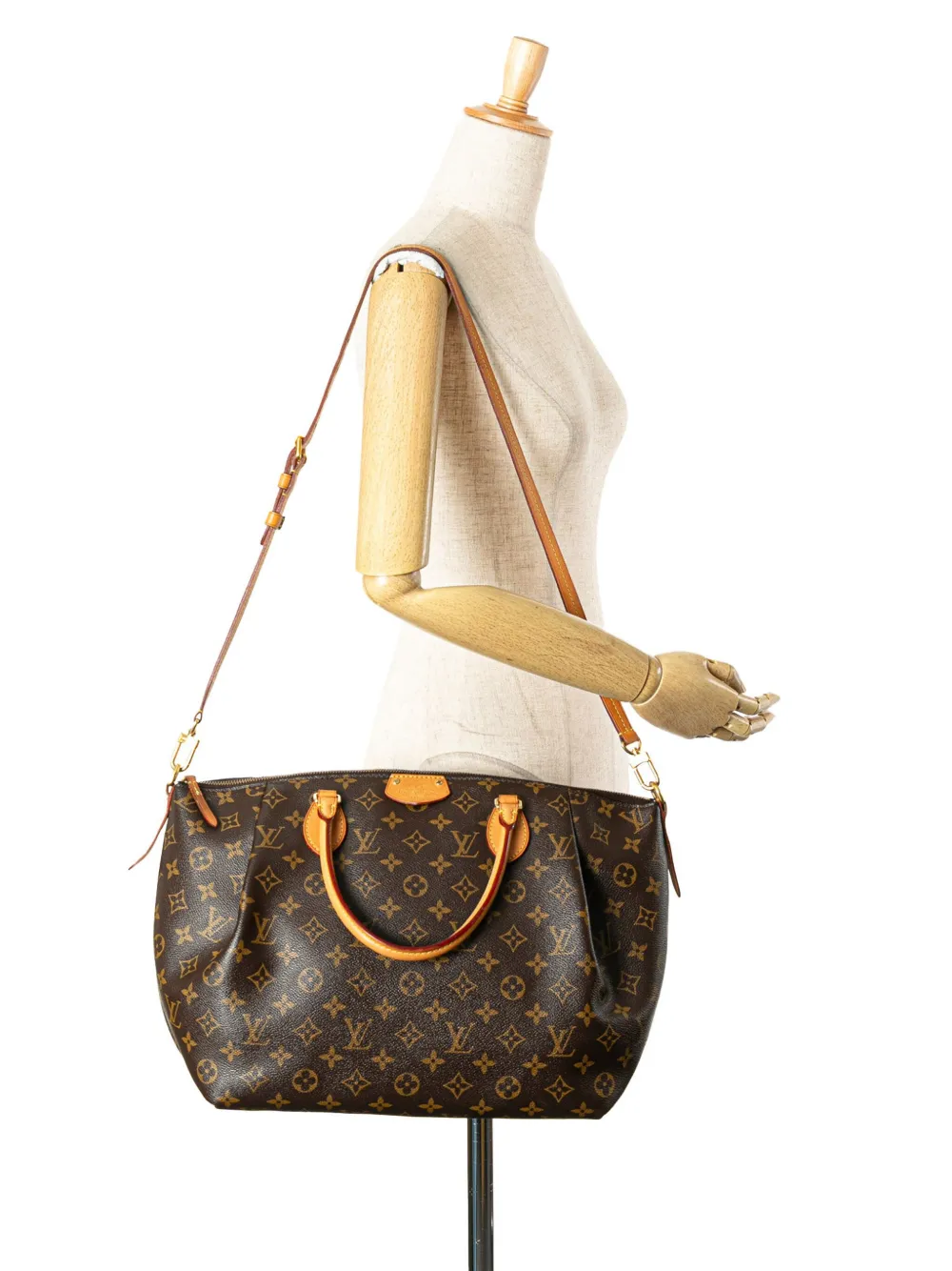 Pre-owned Louis Vuitton 2014 Monogram Turenne Mm Satchel