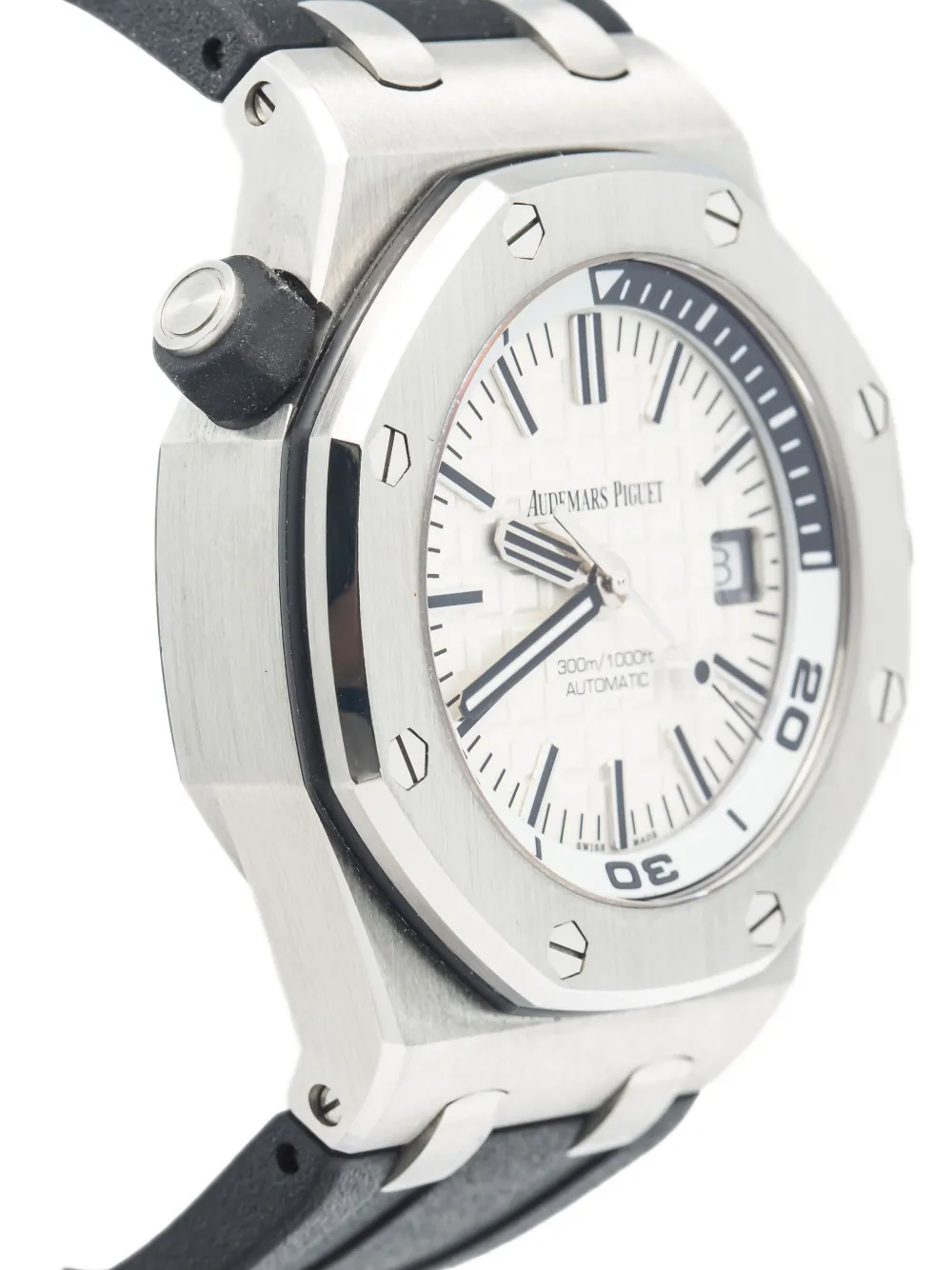 Audemars Piguet pre owned Royal Oak Offshore 42mm | Pre-Owned Chronograph Watches | Image 2