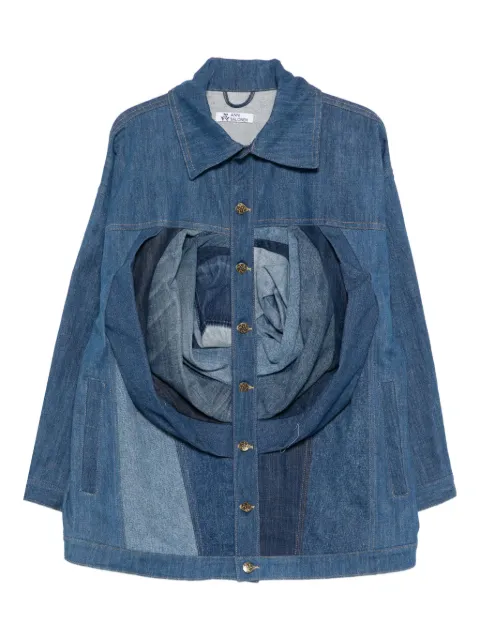 Anni Salonen chaqueta con botones y detalle de rosa