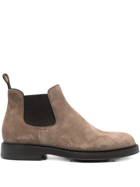 Doucal's elastic-panel suede Chelsea boots