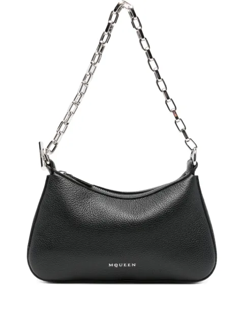 Alexander McQueen شنطة كتف جلد بحرف T