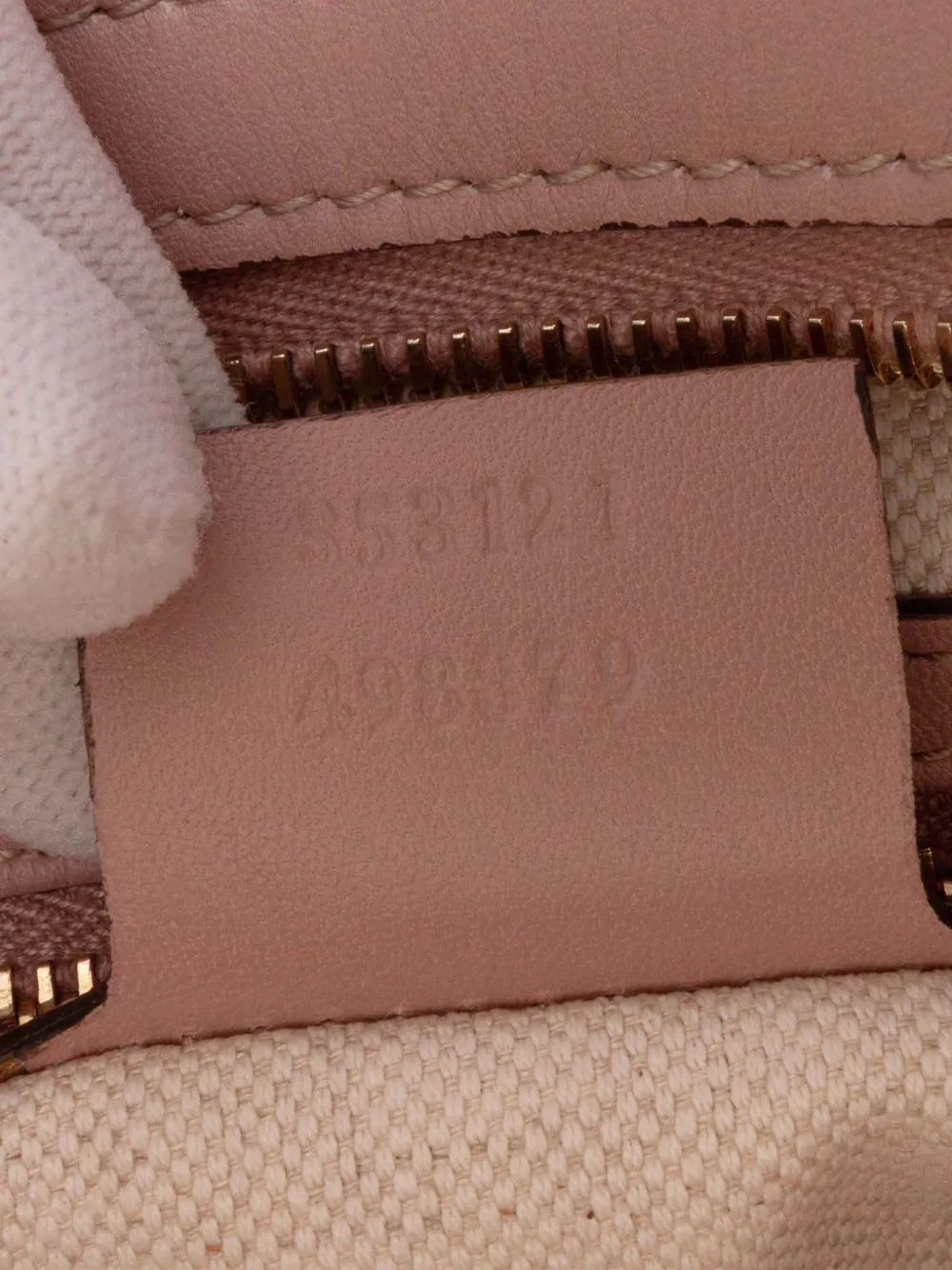 Pre-owned Gucci 2016-2025 Small Ssima Bree Satchel