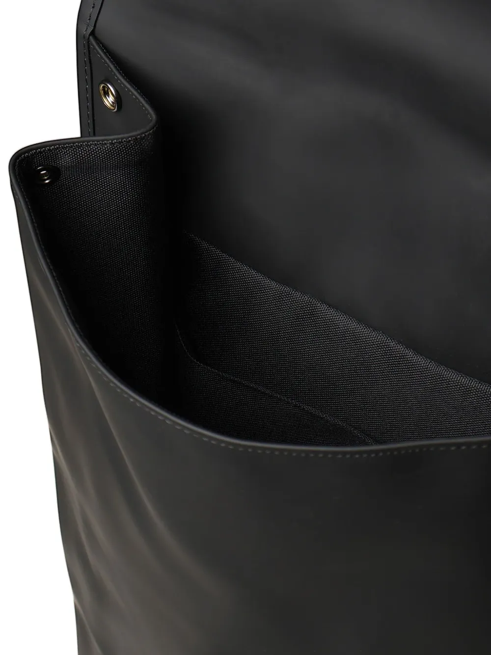 SHIELD 翻盖双肩包