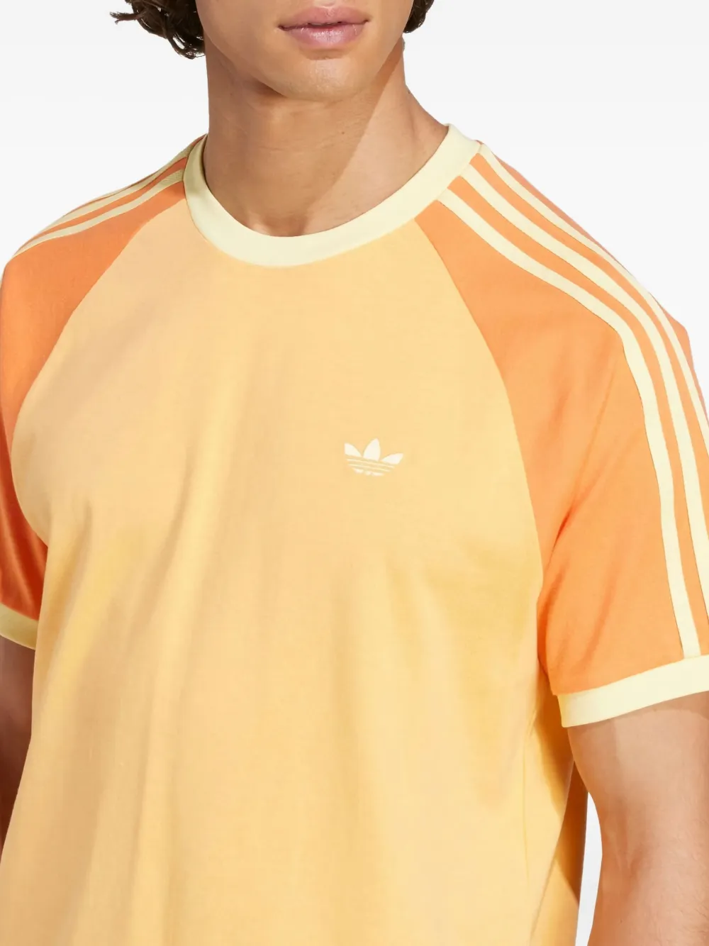 adidas Cali 3-stripes raglan T-shirt Geel