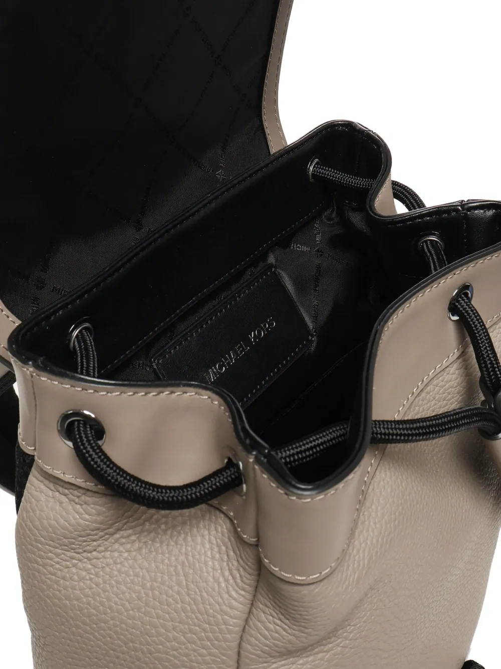 Michael Kors Leren rugzak met drukslot Beige