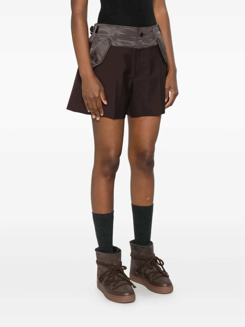 sacai Shorts met vlakken Bruin