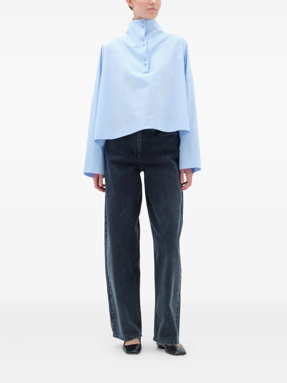 REMAIN Blouse met hoge hals en knoop Blauw