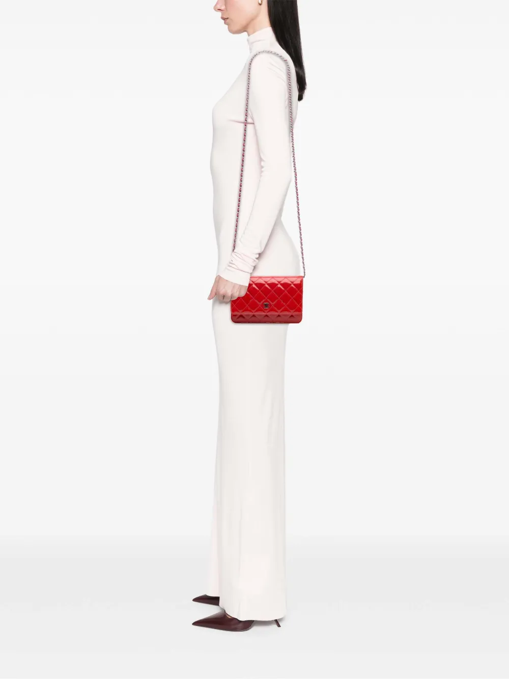 CHANEL Pre-Owned 2014-2015 Bicolor Classic Patent Wallet On Chain crossbody bag | Pre-Owned | Image 2