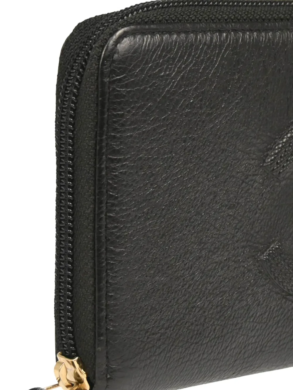 Pre-owned Chanel 2018 Embossed Interlocking Cc Logo Zip Wallet In Black