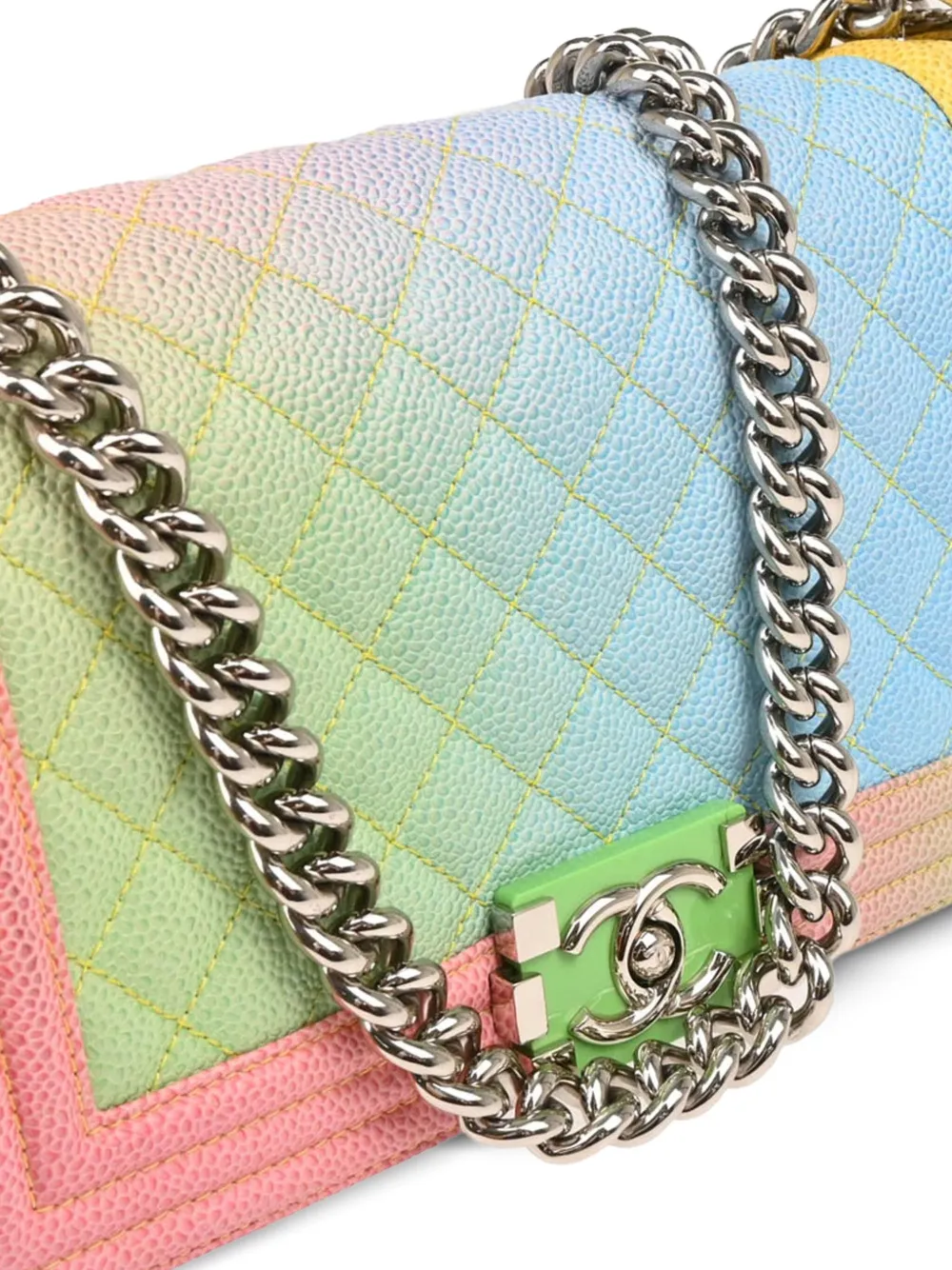 Pre-owned Chanel 2016 Medium Boy  Caviar-leather Shoulder Bag In Pink
