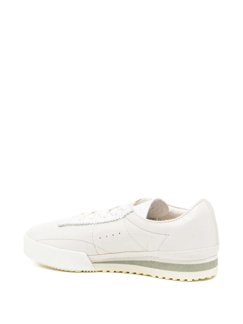 Lacoste Aura leather trainers White