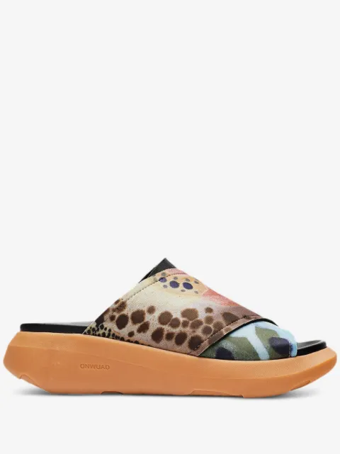 ONWUAD cross-strap print slides