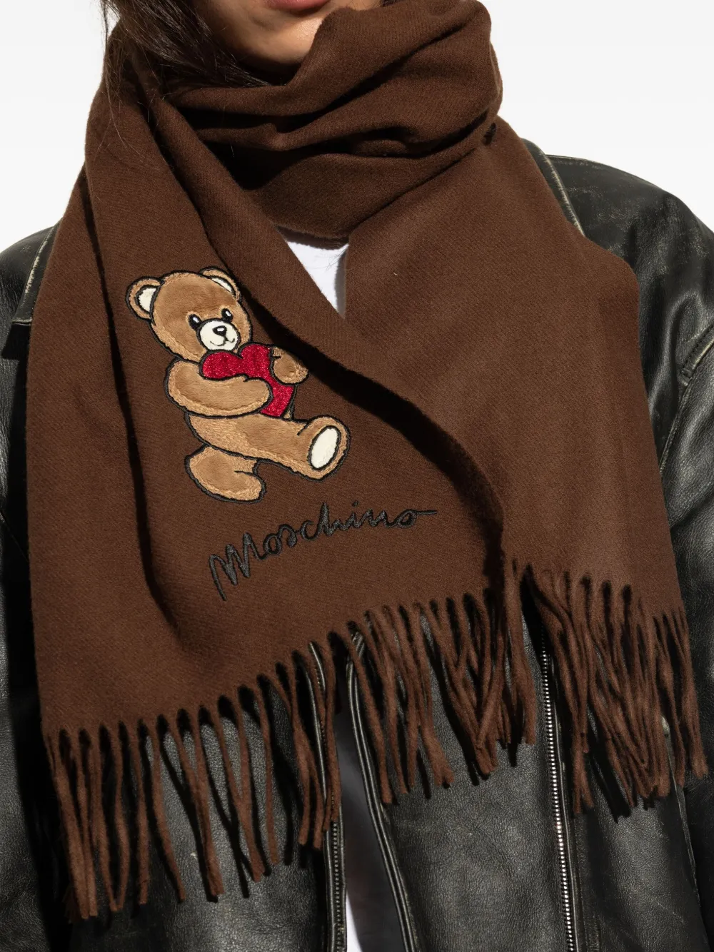 Moschino teddy heart-appliqué wool scarf Bruin