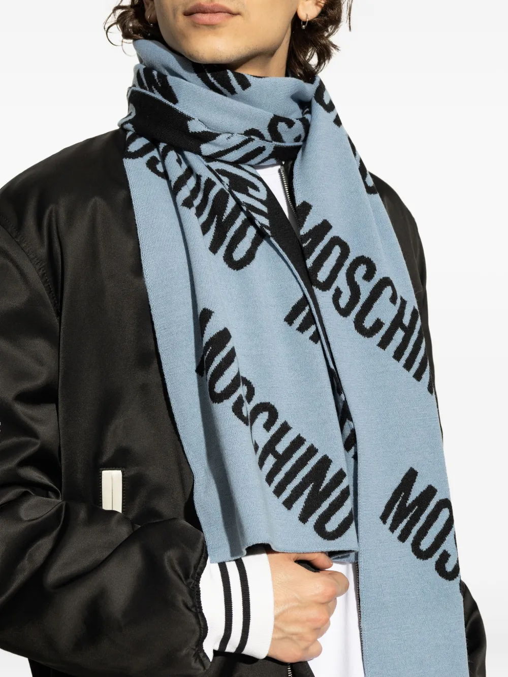 Moschino logo-pattern wool scarf Blauw