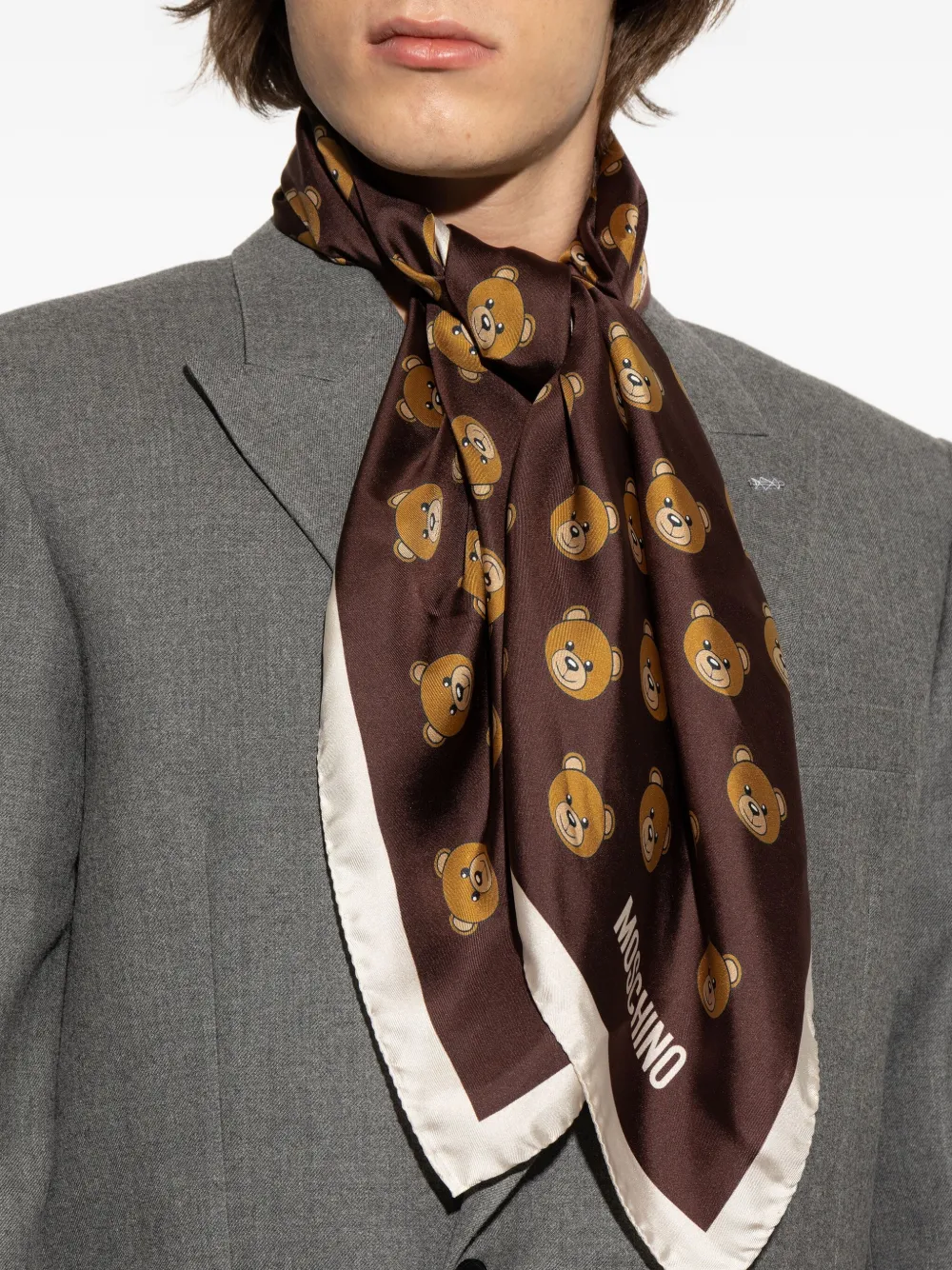 Moschino Zijden sjaal met teddybeerprint Bruin