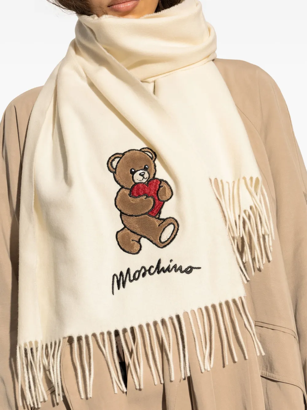 Moschino Wollen sjaal met geborduurd teddyhart Beige