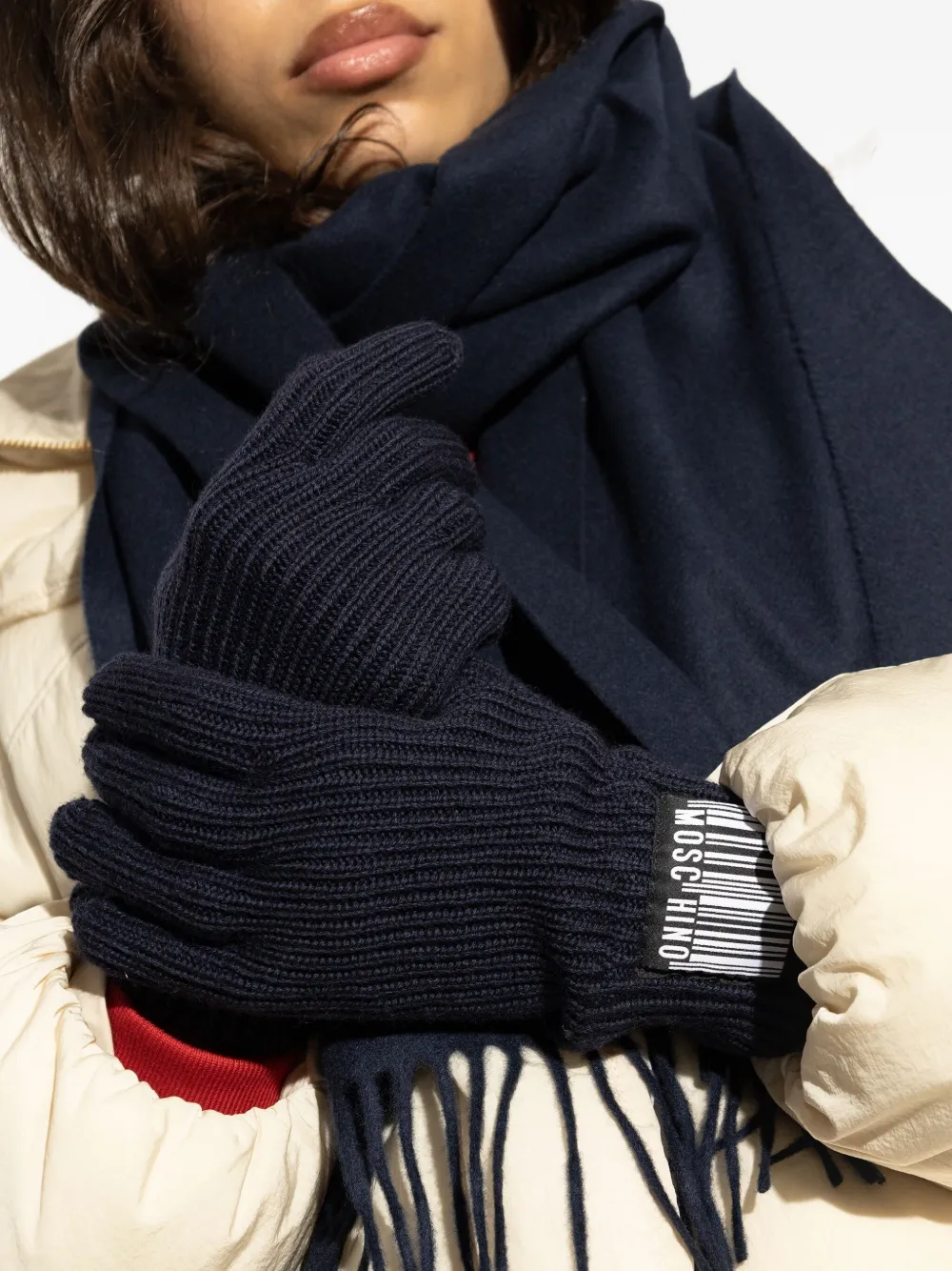 Moschino barcode-appliqué ribbed gloves Blauw