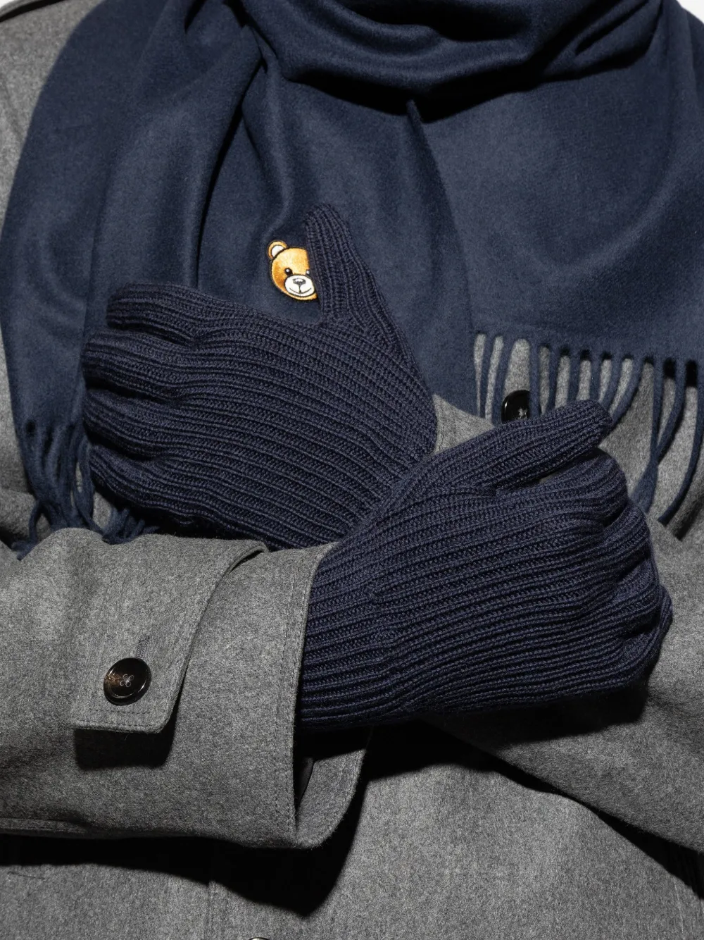 Moschino barcode-appliqué ribbed gloves Blauw