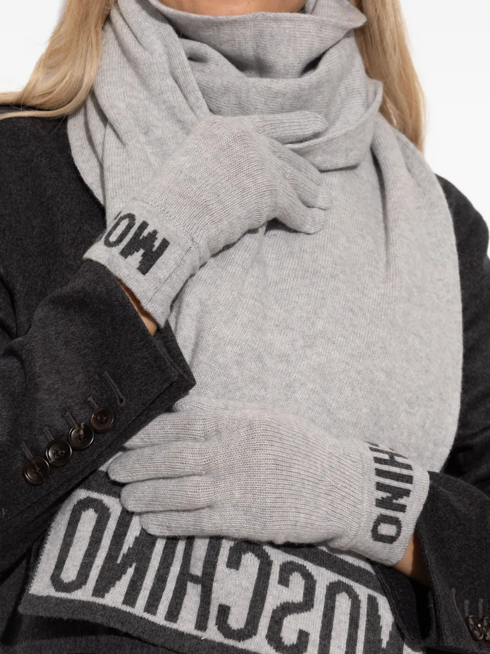 Moschino logo-detail wool gloves Grijs