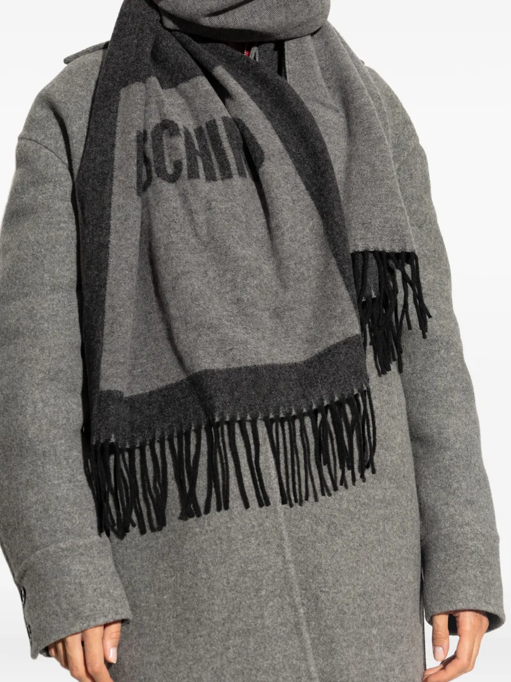 Moschino logo-print fringed scarf Grijs