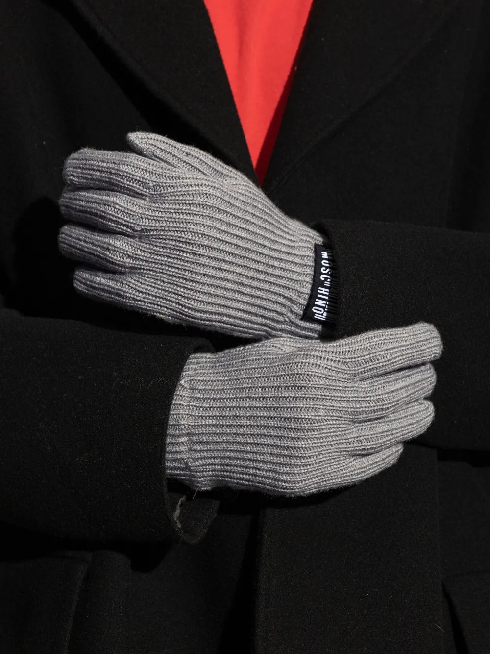 Moschino barcode-appliqué ribbed gloves Grijs