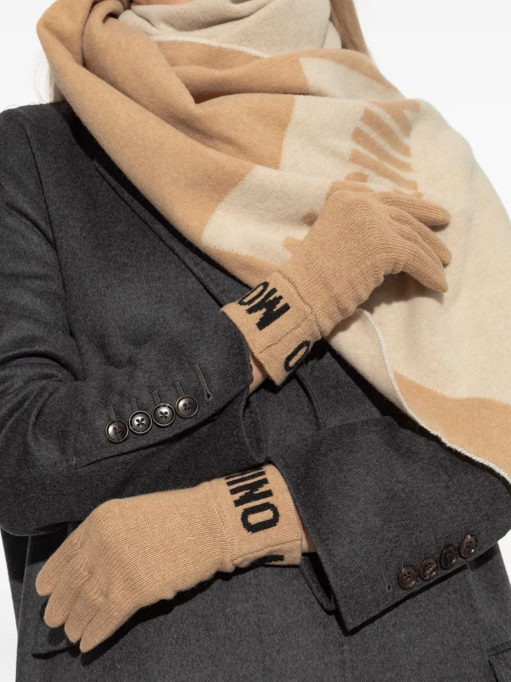 Moschino logo-detail gloves Beige