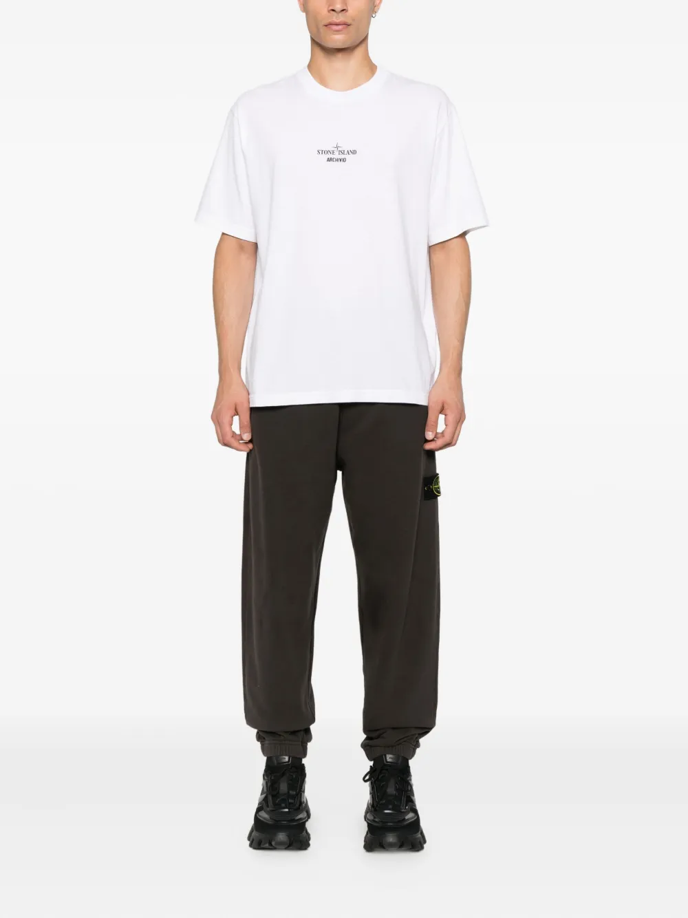 Stone Island 6200004 logo-patch cuffed trousers Grijs