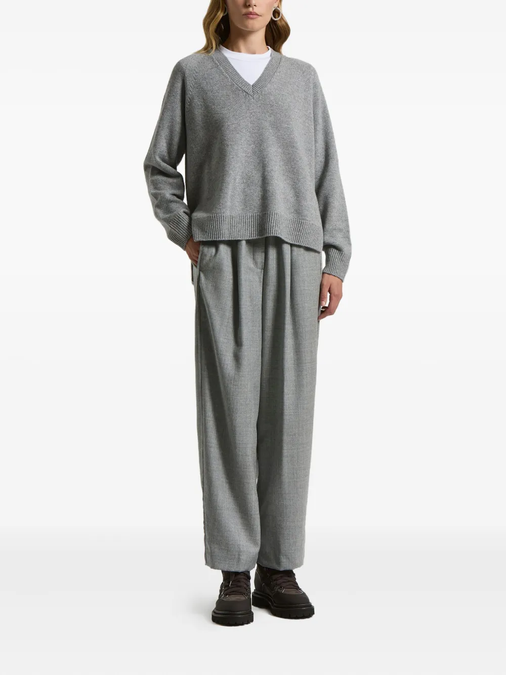 Peserico V-neck Ribbed Sweater In Gray