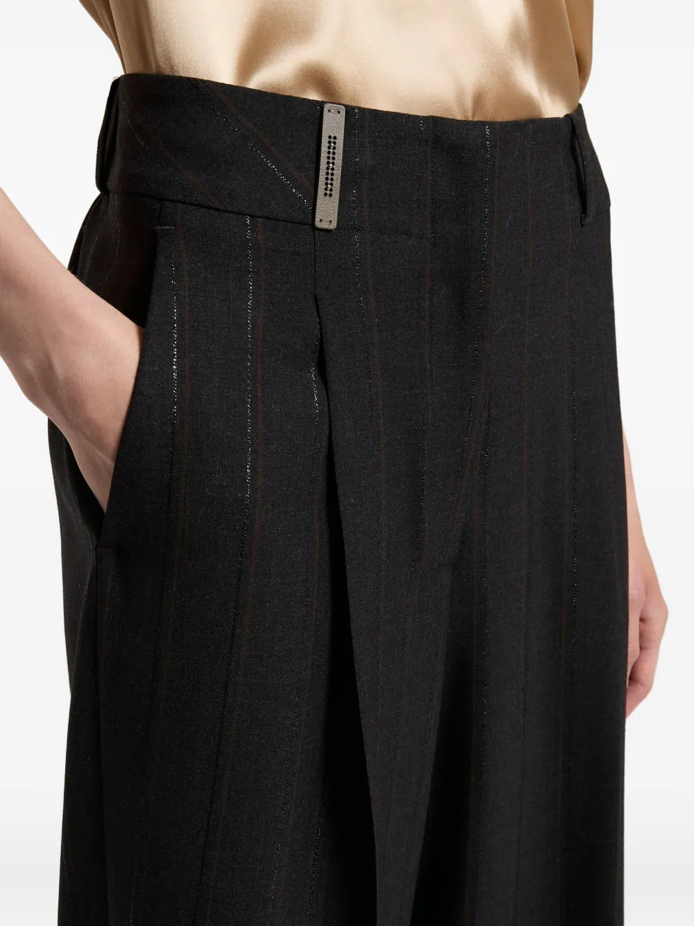 Peserico Stripe-detail Pleated-details Trousers In Black