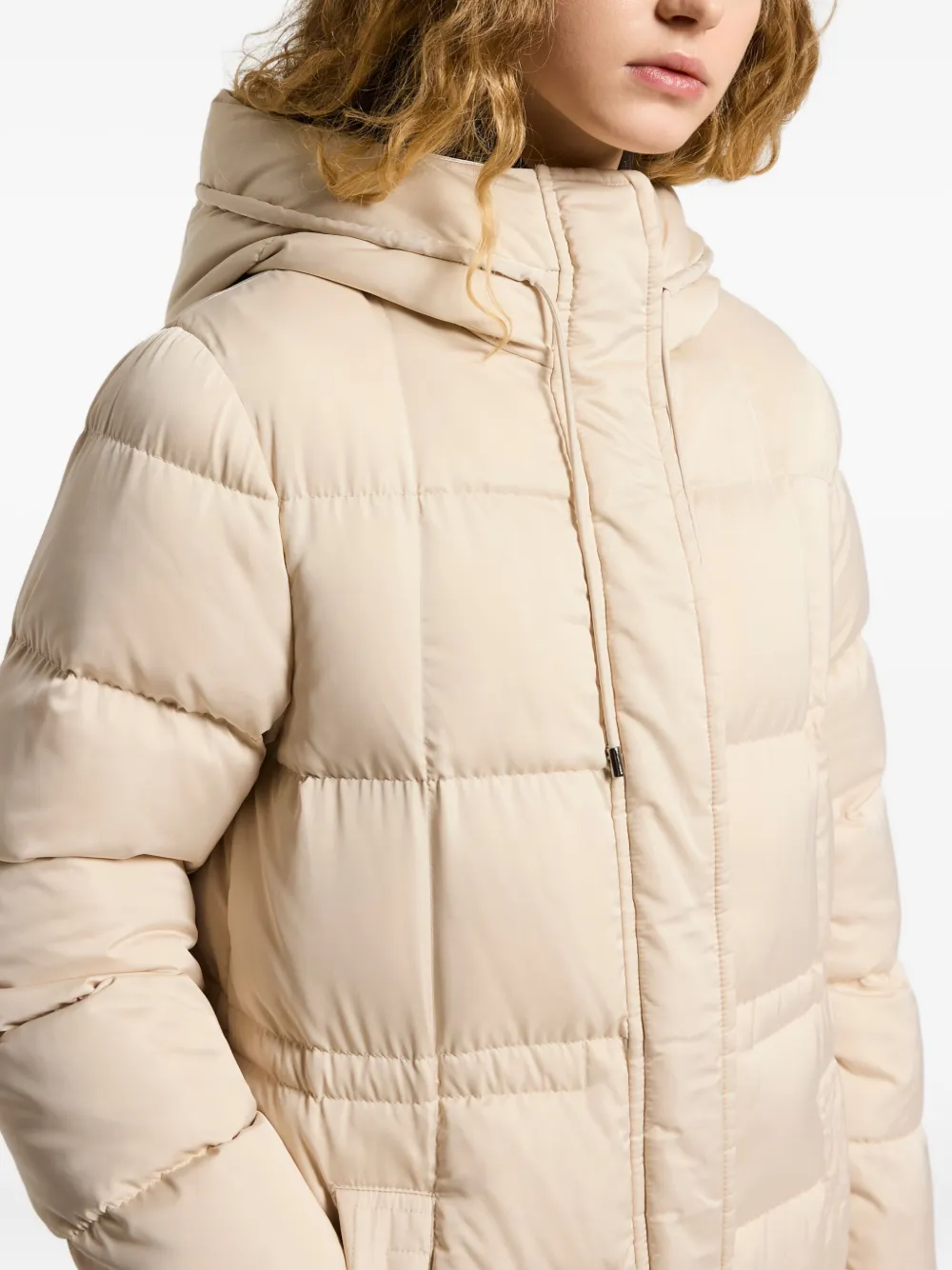 Peserico Hooded Quilted Down Coat In Neutral
