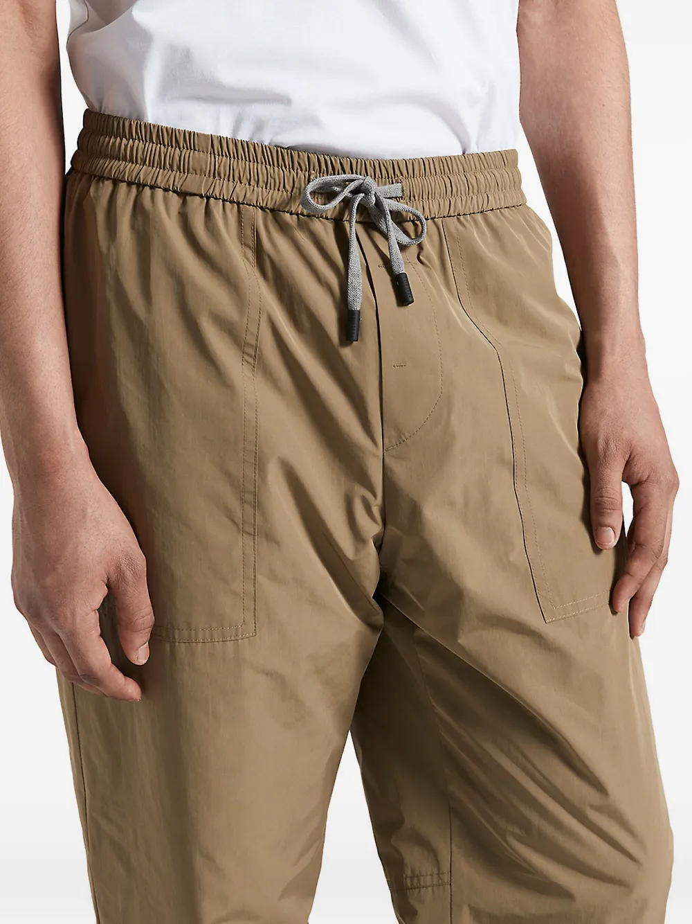 Peserico Elasticated-waist Patch-pocket Trousers In Brown