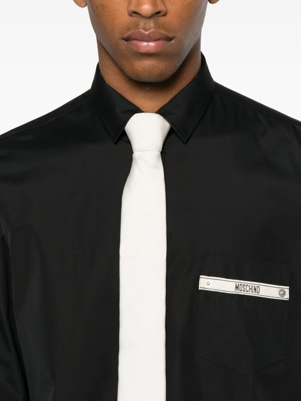 Moschino logo-detail pocket shirt Zwart