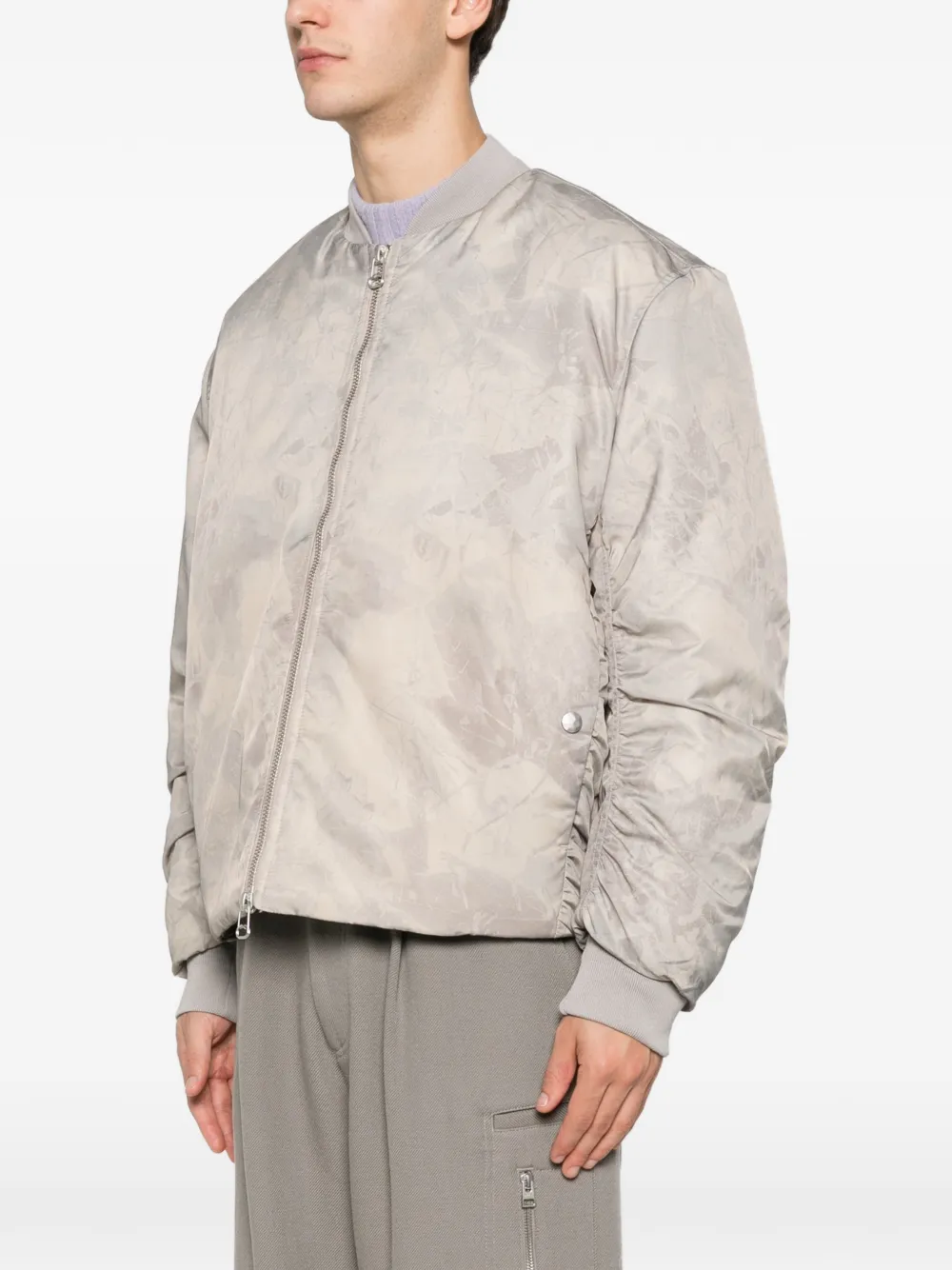 拉链飞行员夹克