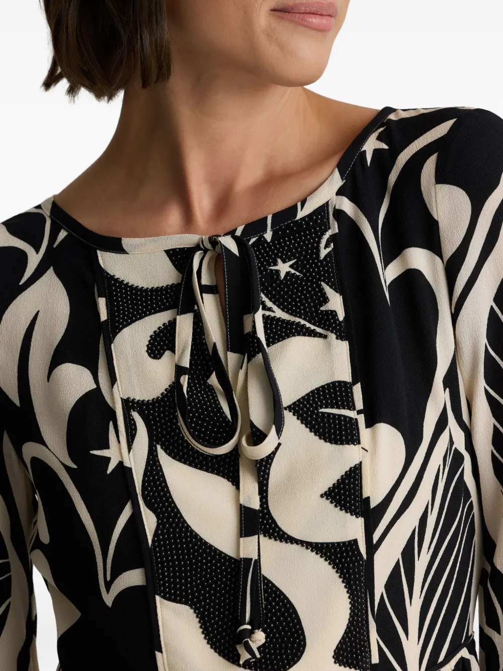 St John Harlow Leaf-print Maxi Dress In Multi