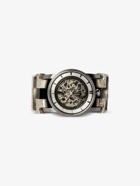 Parts of Four Skeleton studded 42mm