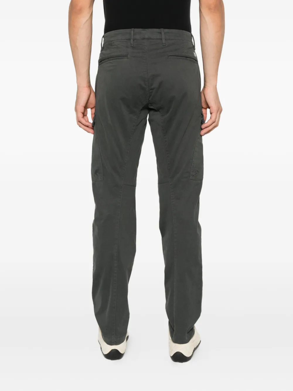 C.P. Company cargo pocket-detail trousers Groen