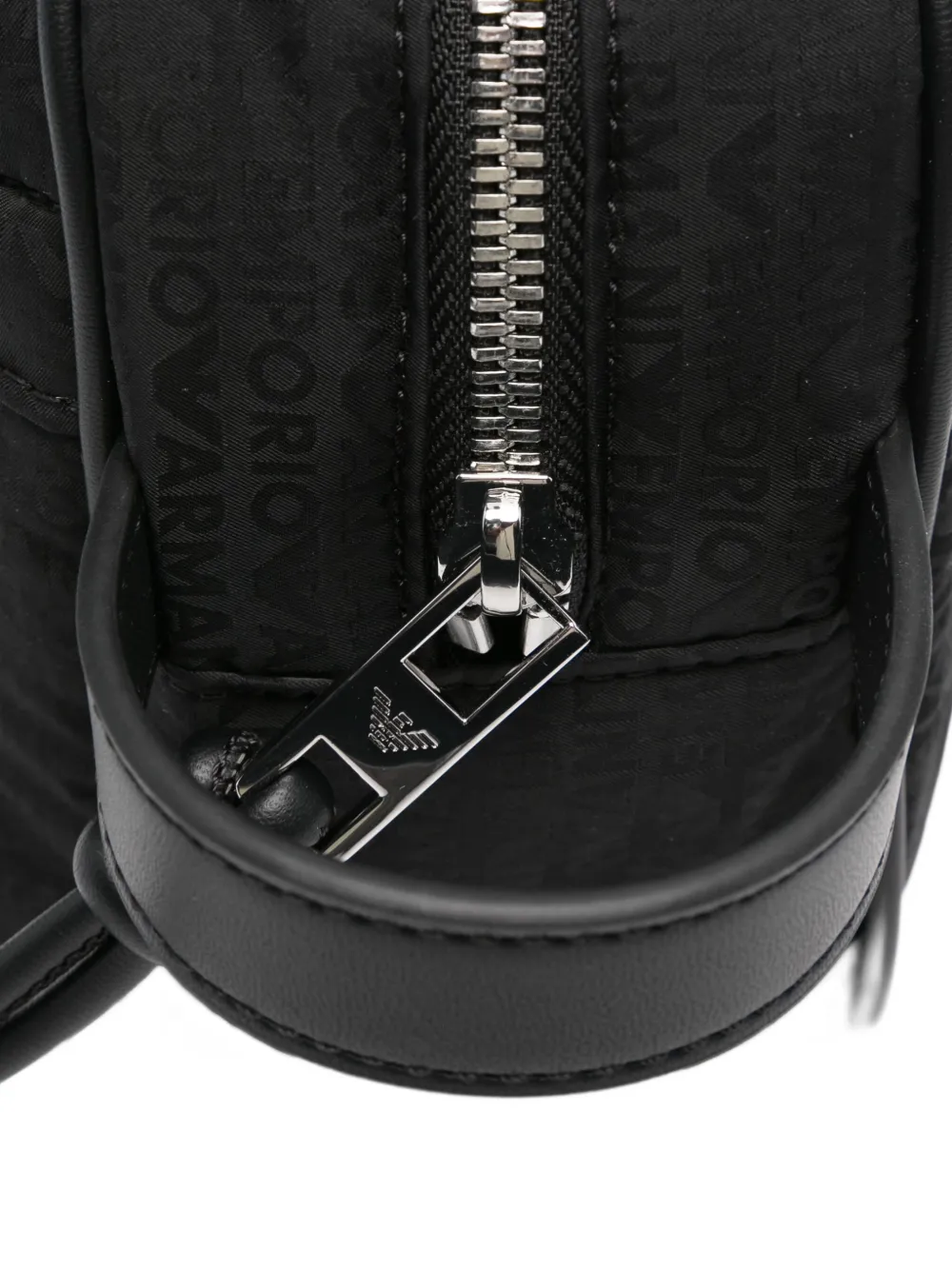 Emporio Armani Toilettas met logo Zwart