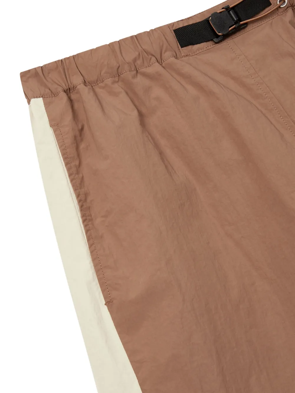 STUDIO TOMBOY Shorts met vlakken Bruin