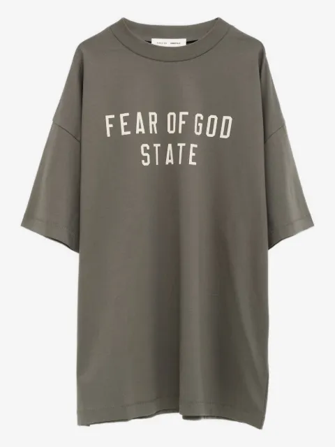 FEAR OF GOD ESSENTIALS playera con letras del logo