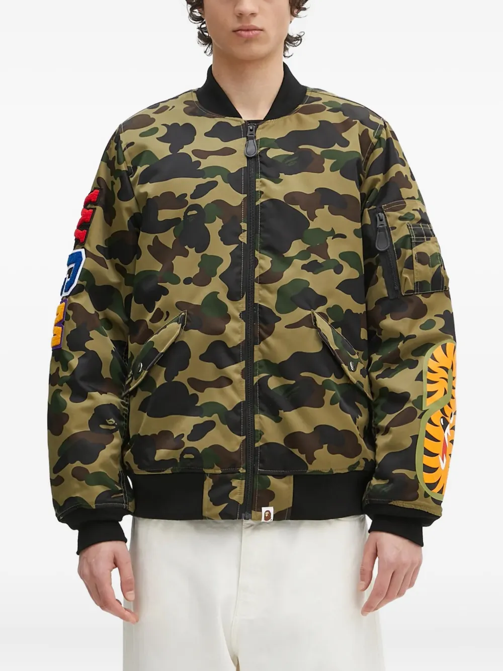 A BATHING APE® 1st Camo Shark Ma-1 embroidered bomber jacket - グリーン A BATHING APE® 1st Camo Shark Ma-1 embroidered bomber jacket - グリーン