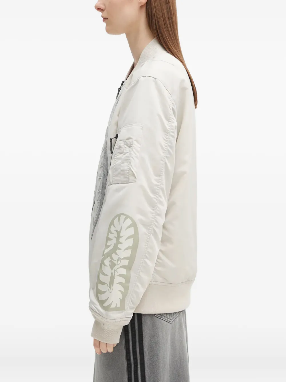 A BATHING APE shark-embroidered bomber jacket Grijs