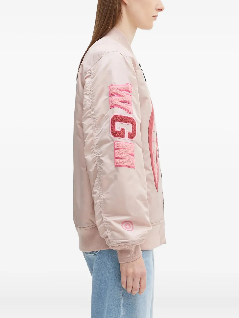 A BATHING APE Bomberjack met geborduurde haaienkop Roze