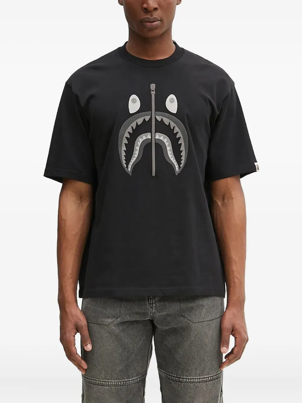 A BATHING APE® Shark Attack T-shirt - ブラック A BATHING APE® Shark Attack T-shirt - ブラック