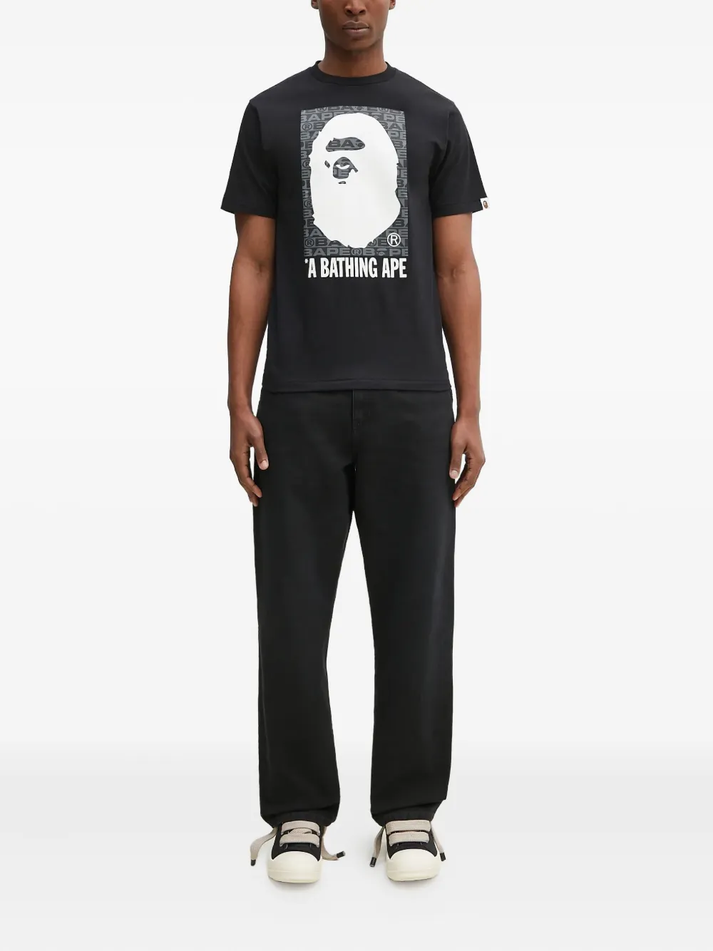 A BATHING APE logo-print T-shirt Zwart