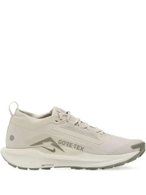 Nike Pegasus Trail 5 Gore-Tex trail sneakers