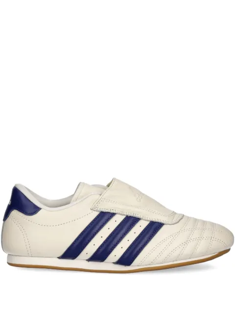 adidas Taekwondo three-stripe sneakers