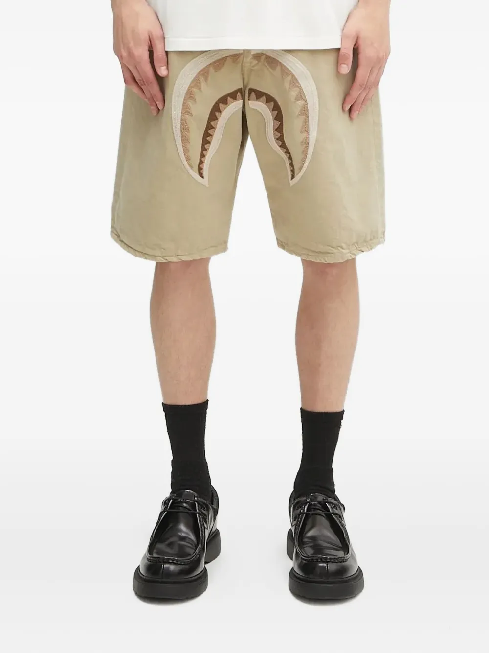 A BATHING APE garment-dyed denim shorts Beige